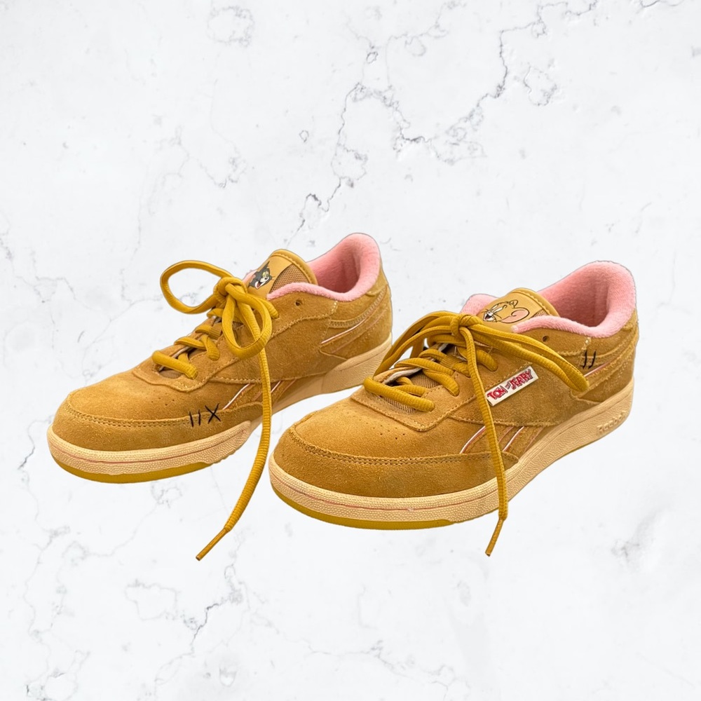 Reebok Tom & Jerry Collab Tan Pink Suede Sneakers Shoes Size Men 6 Women 7.5